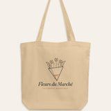 The Fleurs du Marché Tote, lifestyle photo