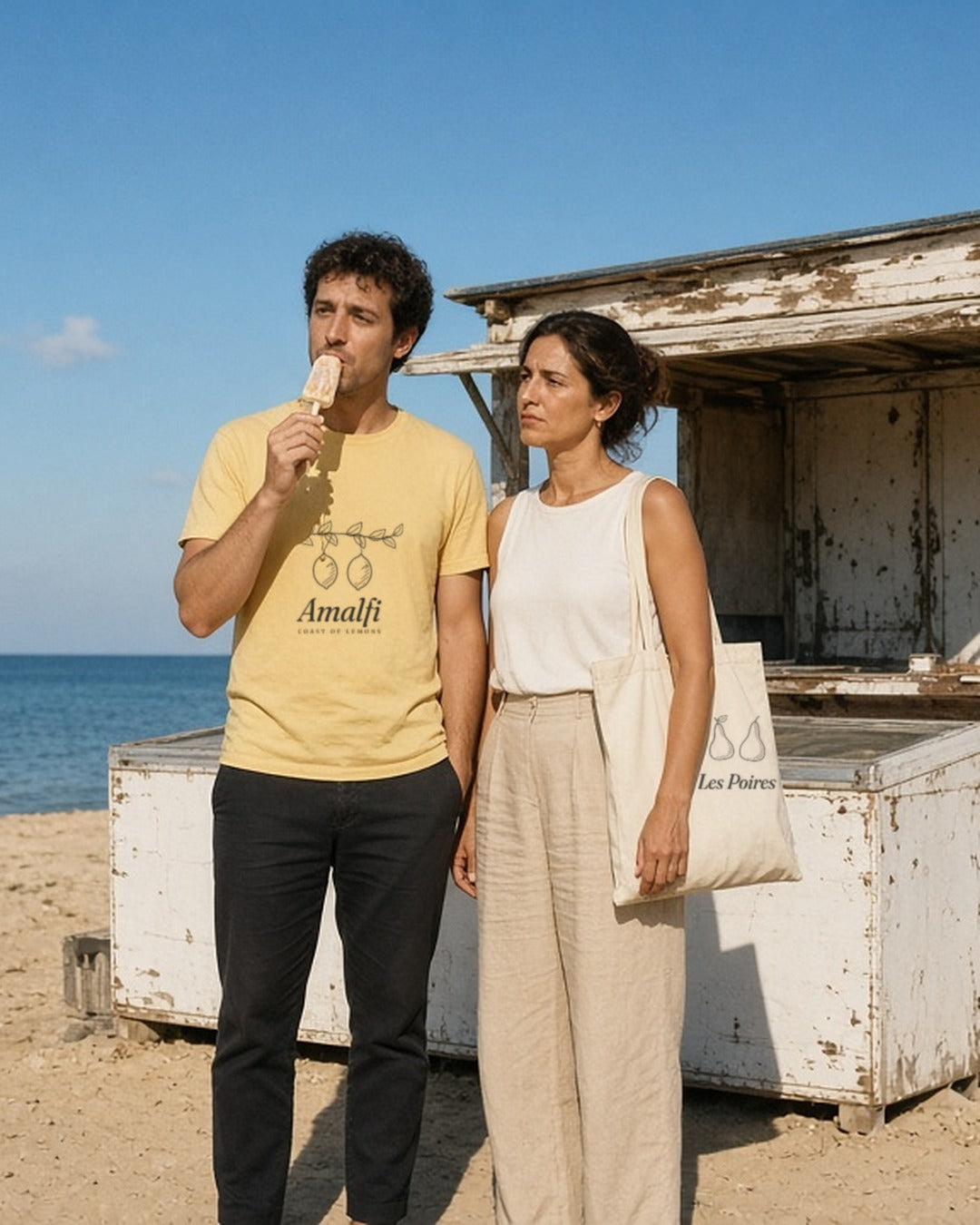 Popsicle at the beach kiosk in the Amalfi Tee, friend carrying the Les Poires Tote